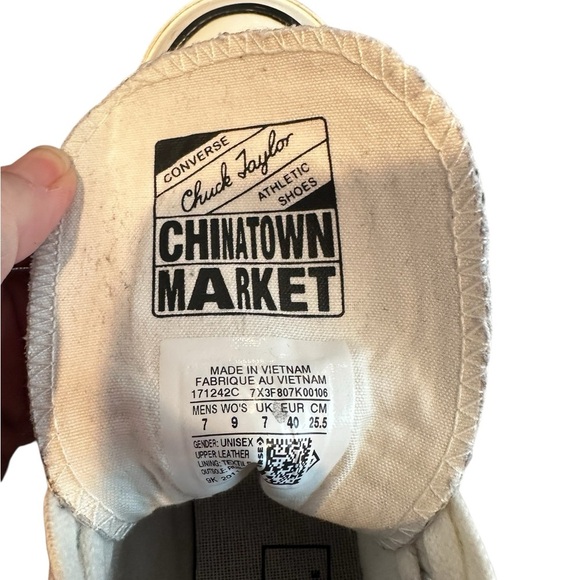 Converse Chuck Taylor High-Tops with White and Black Accents. - Picture 12 of 13